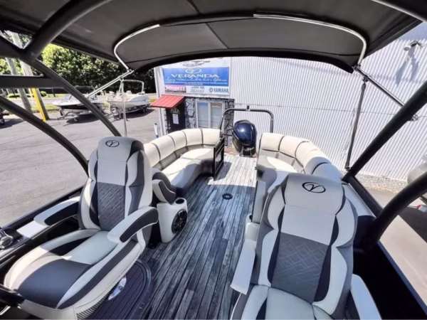 2020 Veranda VP22RCT Luxury Tri-Toon