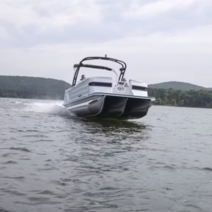 2025 Veranda VX25VL Luxury Tri-Toon - Image 2