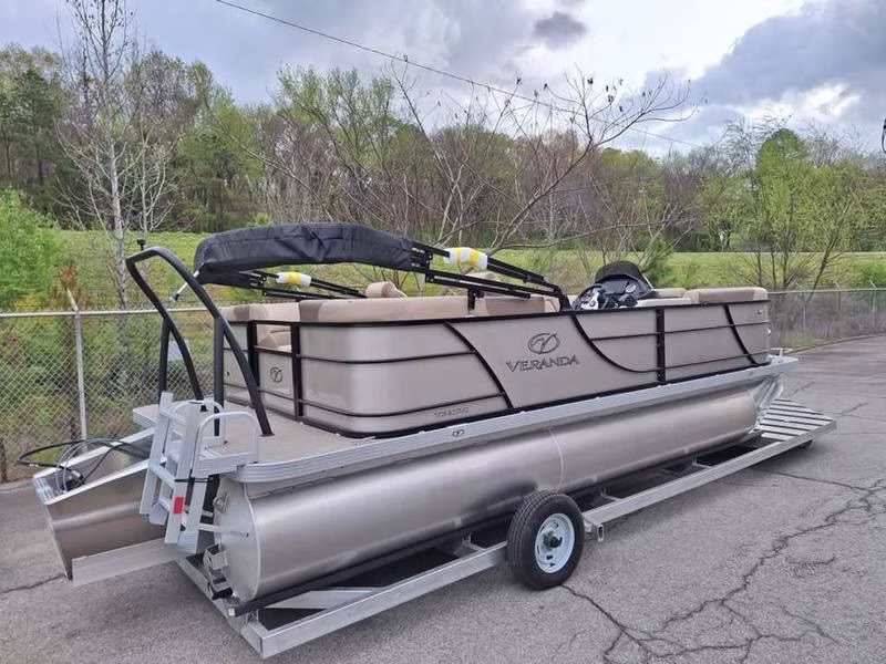 2025 Veranda VR20RC Tri-Toon - Image 6