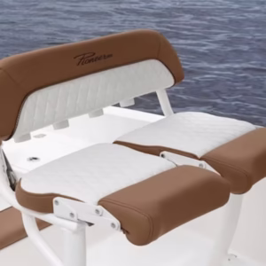 2026 Pioneer Boats Bay Sport 220 Base - Image 2