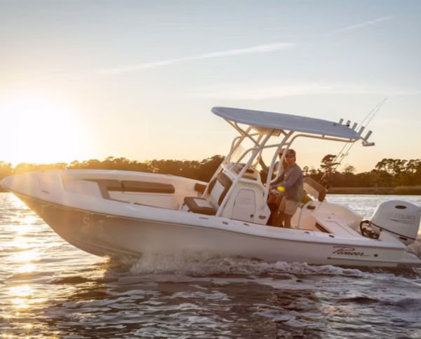 2026 Pioneer Boats Bay Sport 220 Base